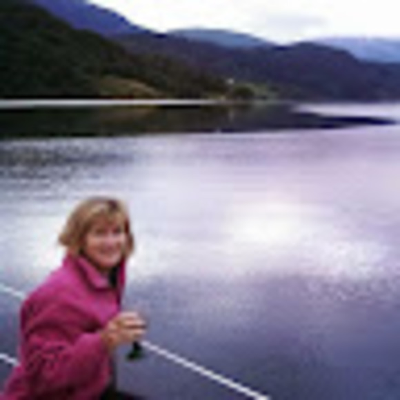 Meet your Posher, Vicki - Picture 1 of 1